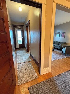 Interior - Panoramic Lake Views, Private Balcony, 5-min to Canal Park, Downtown & Hospitals (Duluth)