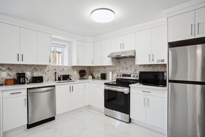 Mikrowelle, Geschirrspüler