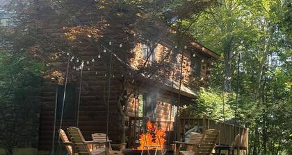 Charming 2-bedroom cabin on 25 acres with loft space and full basement