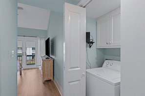Interior - The Blue Pearl - Waterfront Key Allegro Condo (Rockport)