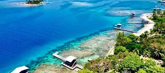 Royal Palm Hacienda Beach front home with private dock on Treasure Beach Utila