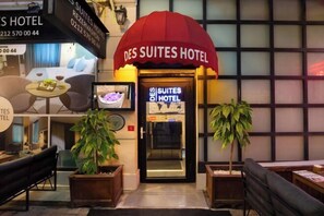 المنشأة من الخارج