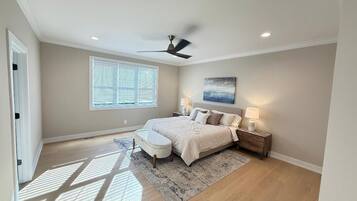 3 多间卧室、熨斗/熨衣板、免费 WiFi、床单