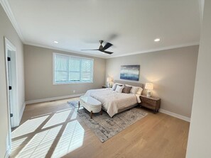 3 chambres, fer et planche à repasser, Wi-Fi gratuit, draps fournis