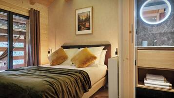 6 habitaciones, tabla de planchar con plancha, wifi y ropa de cama