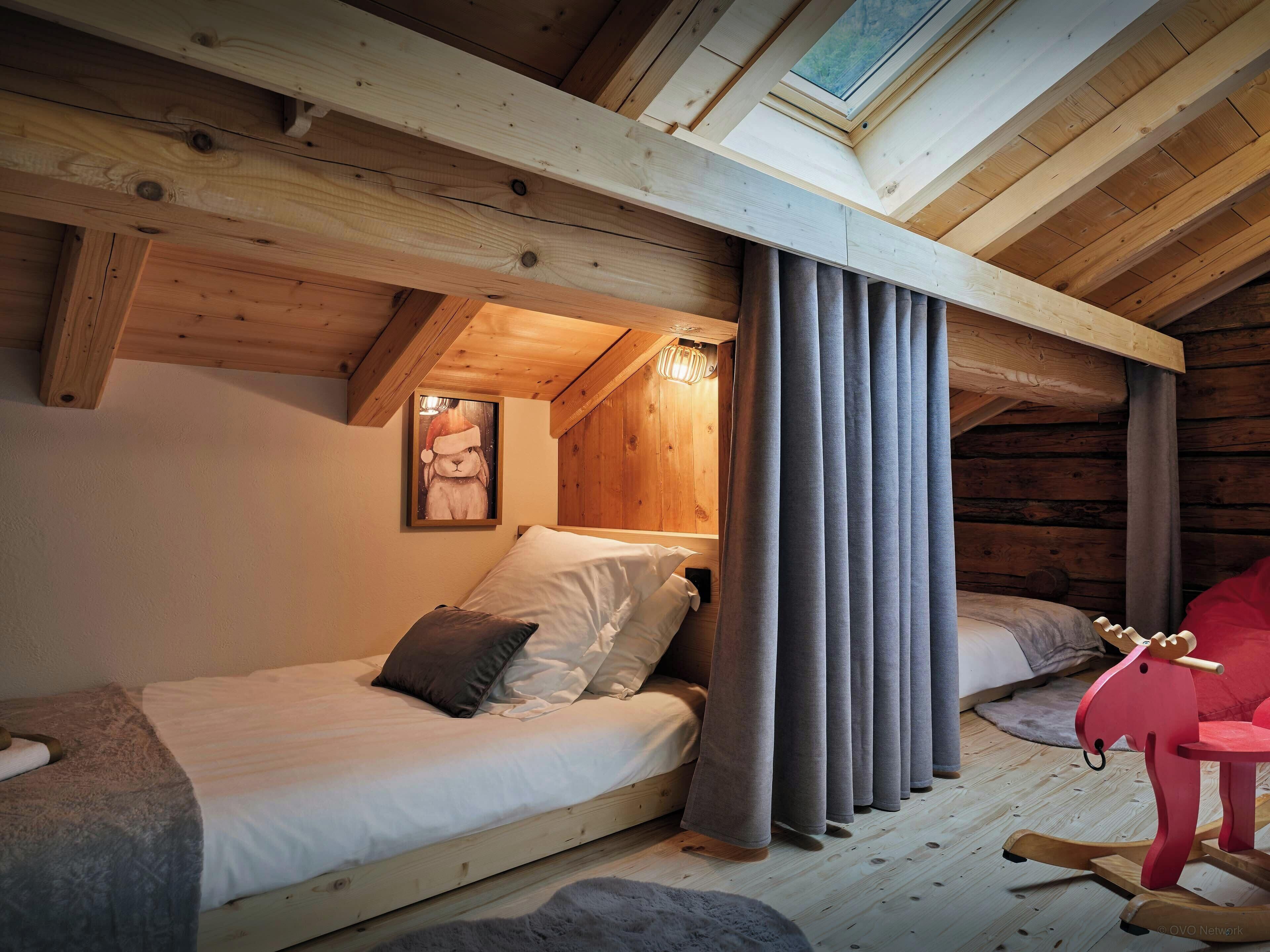 6 slaapkamers, een strijkplank/strijkijzer, wifi, beddengoed