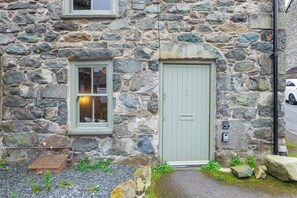 تفاصيل الفندق من الخارج