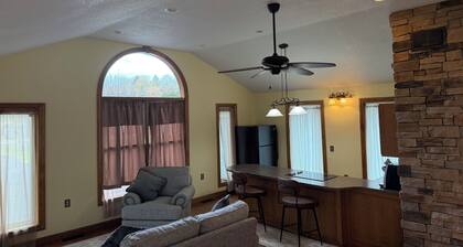 Studio in Beverly West Virginia. Idea for travel nurses or long term stays.