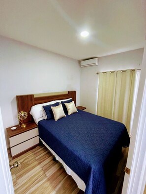 4 Schlafzimmer, Bügeleisen/Bügelbrett, kostenloses WLAN, Bettwäsche