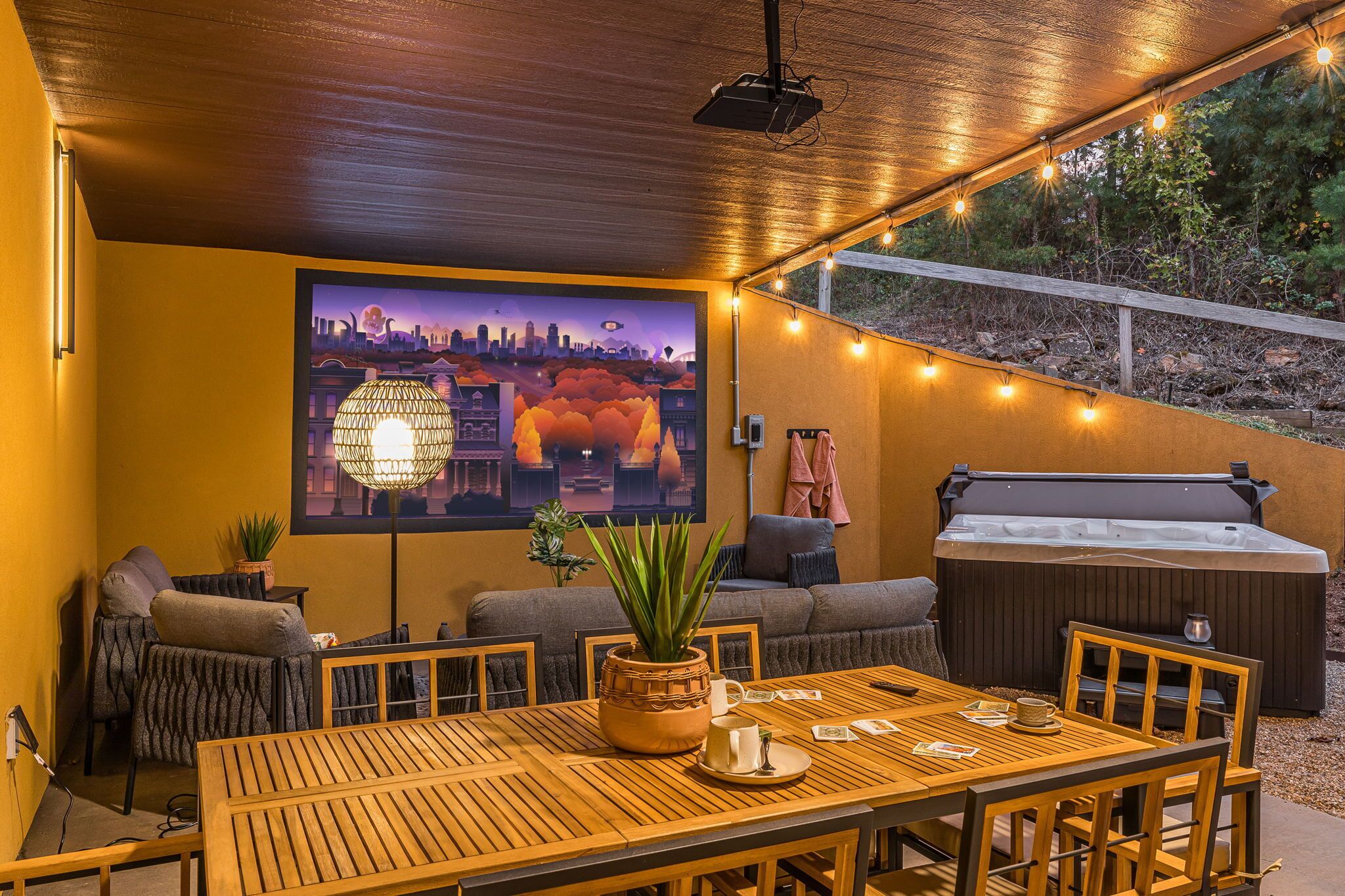 Outdoor dining
