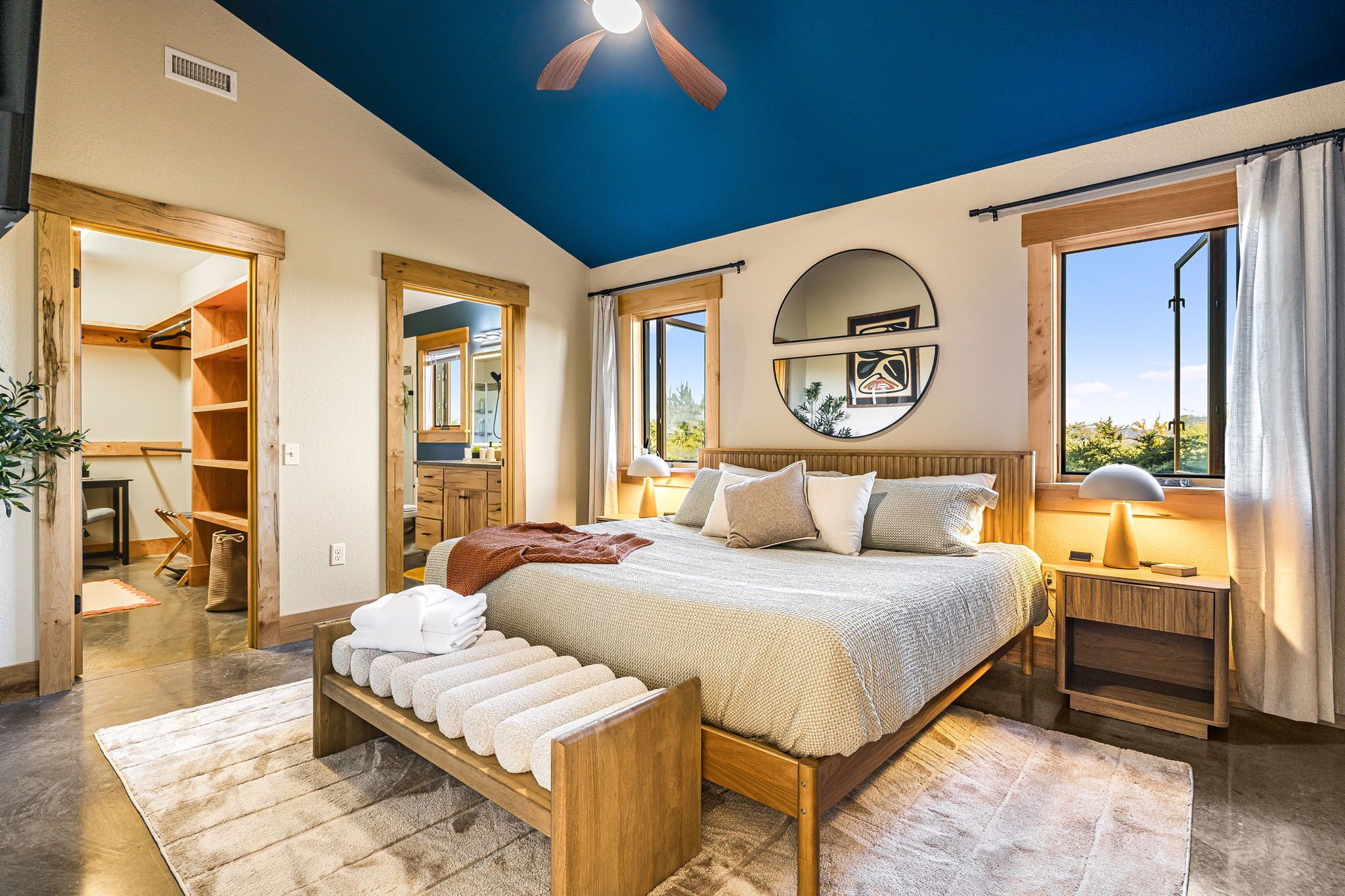 2 多间卧室、办公桌、熨斗/熨衣板、旅行婴儿床