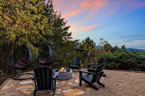 Property grounds - 360Mtn Views, OutdoorTheatre, Hottub, Sauna, GmRm (Asheville)