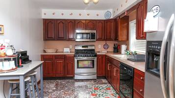 Microwave, oven, stovetop, dishwasher