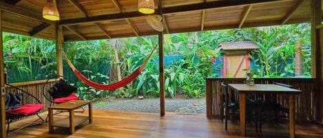 تناول الطعام