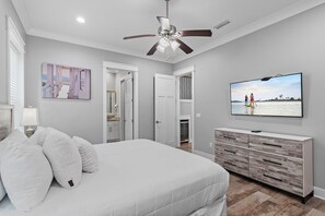 House, Multiple Beds (Coastal Grace)