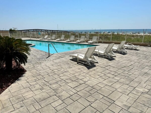 Pool - Four Winds 303 (Orange Beach)