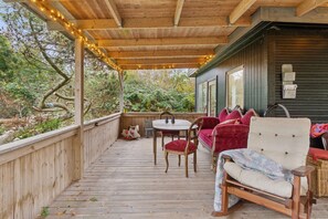 Outdoor dining - Cozy seaside cottage on Sejerø (Sejerø)