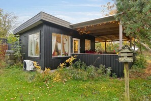 Exterior - Cozy seaside cottage on Sejerø (Sejerø)