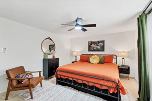 3 bedrooms, iron/ironing board, free WiFi, bed sheets