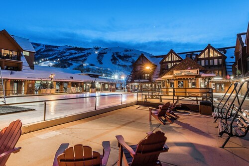 Lodge at Mtn Village B361 | Ski-In/Out | Hot Tub | Plaza View | PCMR | Pool