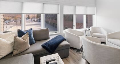 Lodge at Mtn Village B361 | Ski-In/Out | Hot Tub | Plaza View | PCMR | Pool
