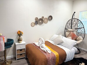 1 bedroom, free WiFi, bed sheets - Near ON Airport Chaffey Claremont College Ontario Outlets 1B1B 2Beds 4people (Ontario)