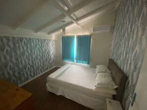 4 makuuhuonetta, silitysrauta/-lauta, internet, vuodevaatteet