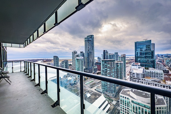 Executive Suite, 2 Bathrooms, Partial Lake View | Terrace/patio