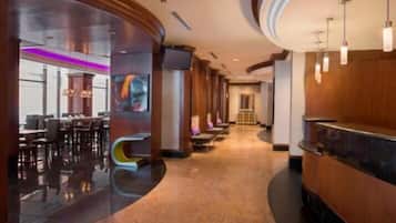 コンフォート スイート パーシャルレイクビュー | リビング エリア