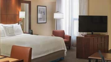 コンフォート スイート パーシャルレイクビュー | ノートパソコン用作業スペース、アイロン / アイロン台、WiFi (無料)