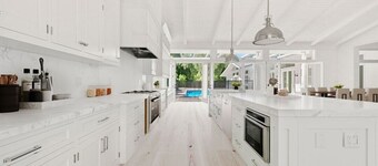 Luxurious Beverly Crest Resort in Beverly Hills 90210 Private Road