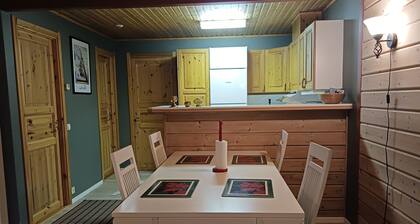 Mountain and river view apartment in Tärnaby