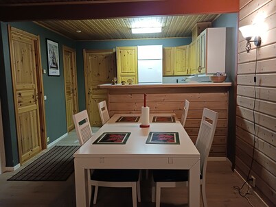 Mountain and river view apartment in Tärnaby