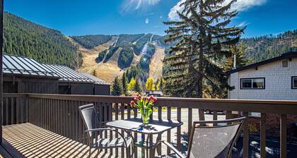 Snow Run Haven Warm Springs - Walk to SV Ski Lifts