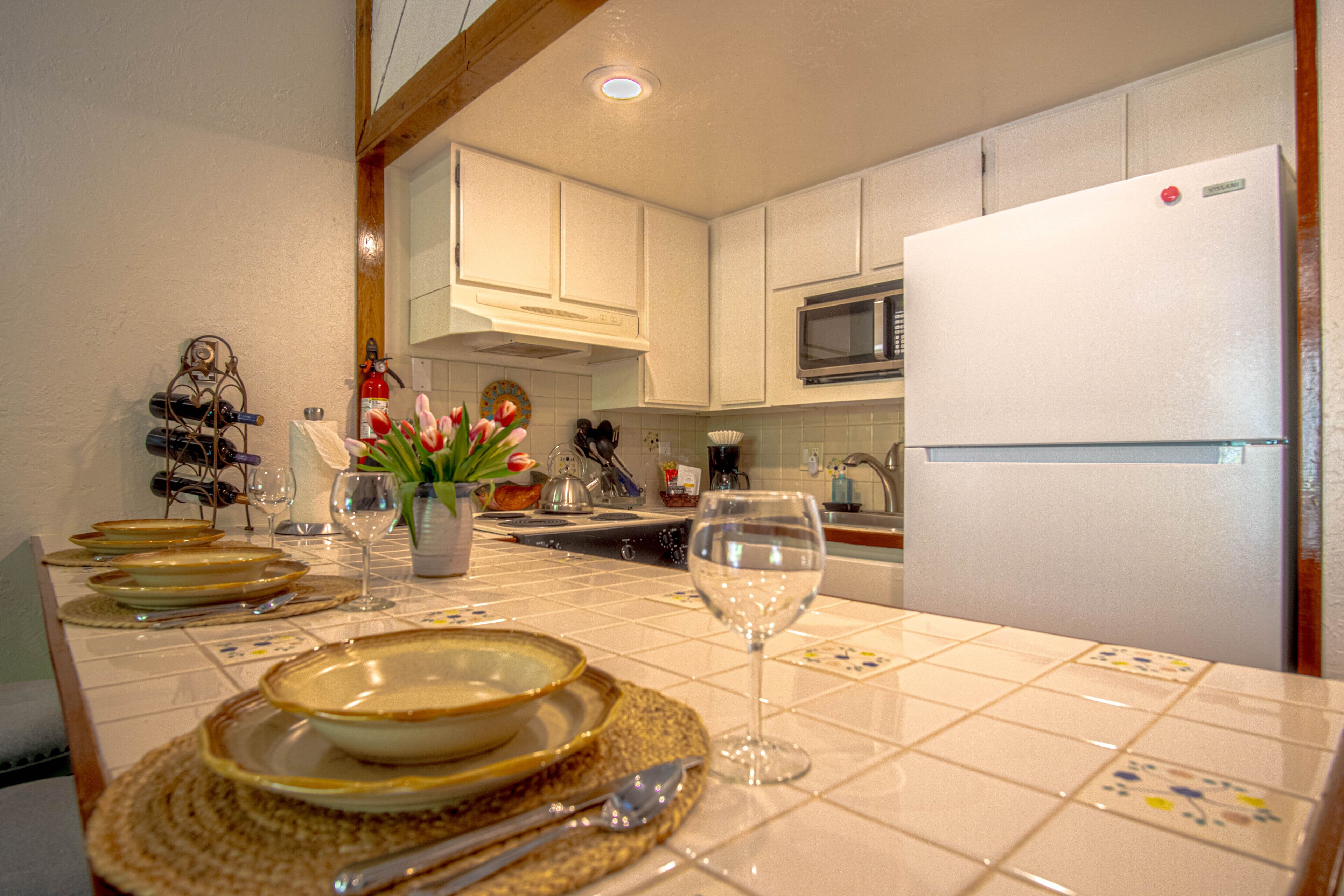 冰箱、微波炉、烤箱、炉灶