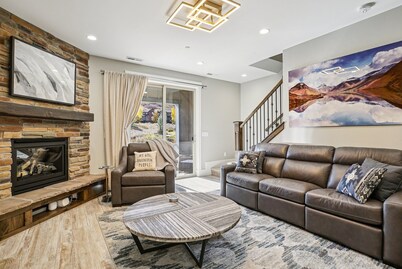 Elegant Mountain Retreat Near Jordanelle Reservoir & World-Class Skiing