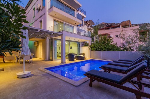 Steps from Kalkan’s beach and tavernas