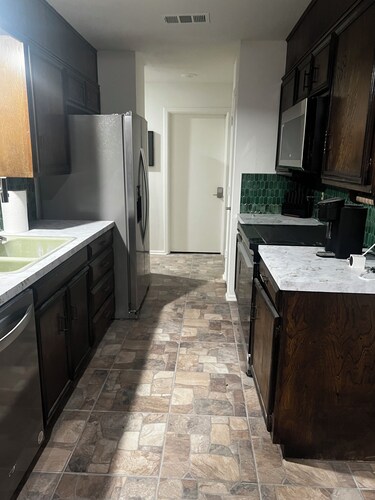 Charming 3-bedroom house in lovely Lubbock, centrally located for everything.