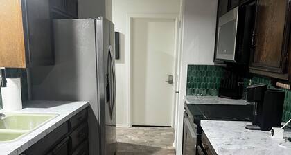 Charming 3-bedroom house in lovely Lubbock, centrally located for everything.