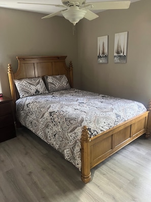 4 bedrooms, WiFi, bed sheets - 4-bedroom house nice neighborhood close to St Simon’s/Jekyll Island (Brunswick)