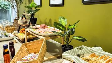 Desayuno continental incluido todos los días