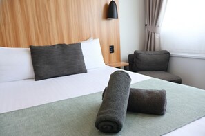 Standard Double Room, 1 Queen Bed, Non Smoking - Noa Hotel (Auckland)