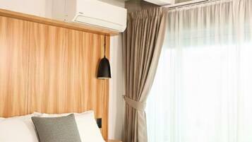 Studio | Blackout curtains, free WiFi, bed sheets