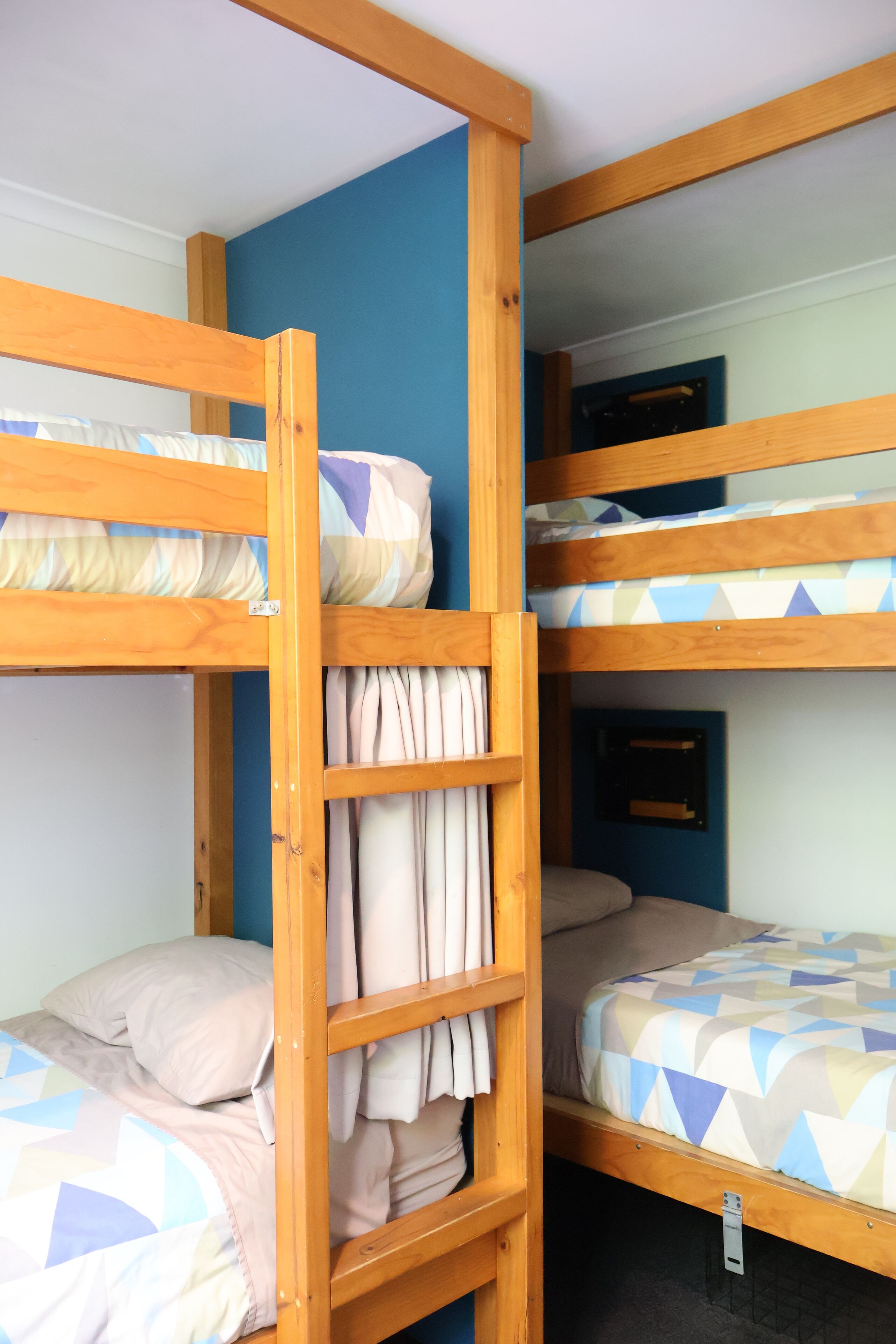 ผ้าม่านกันแสง, Wi-Fi ฟรี, ผ้าปูที่นอน