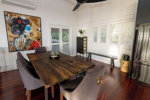 تناول الطعام