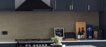 New - Clayfield classic home, with beautiful mountain & city views close to city