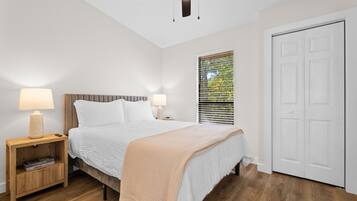 Internet, bed sheets