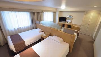 Deluxe Quadruple Room