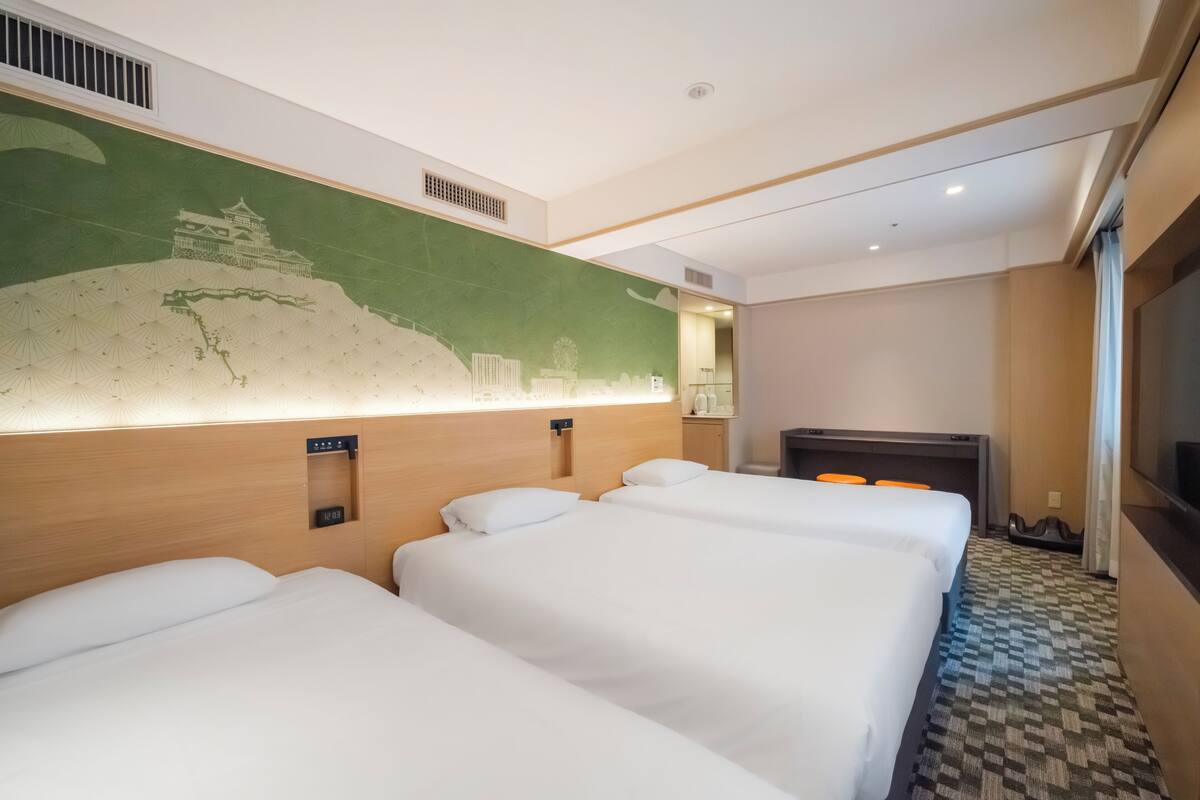 Renewal Superior Triple Room | Free WiFi, bed sheets