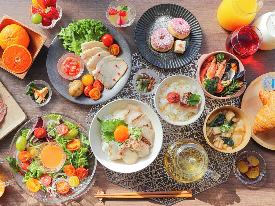 Tägliches Frühstücksbuffet gegen Gebühr